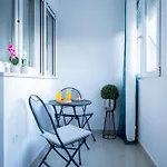 Laplace Apartment *