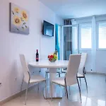 Apartman Laplace Split